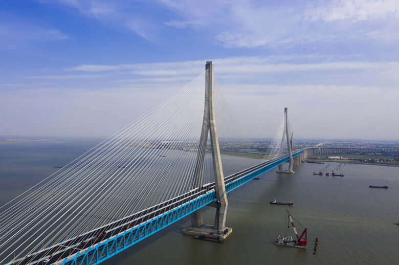 Main channel bridge, The main tower is 1083 ft (330 m) tall