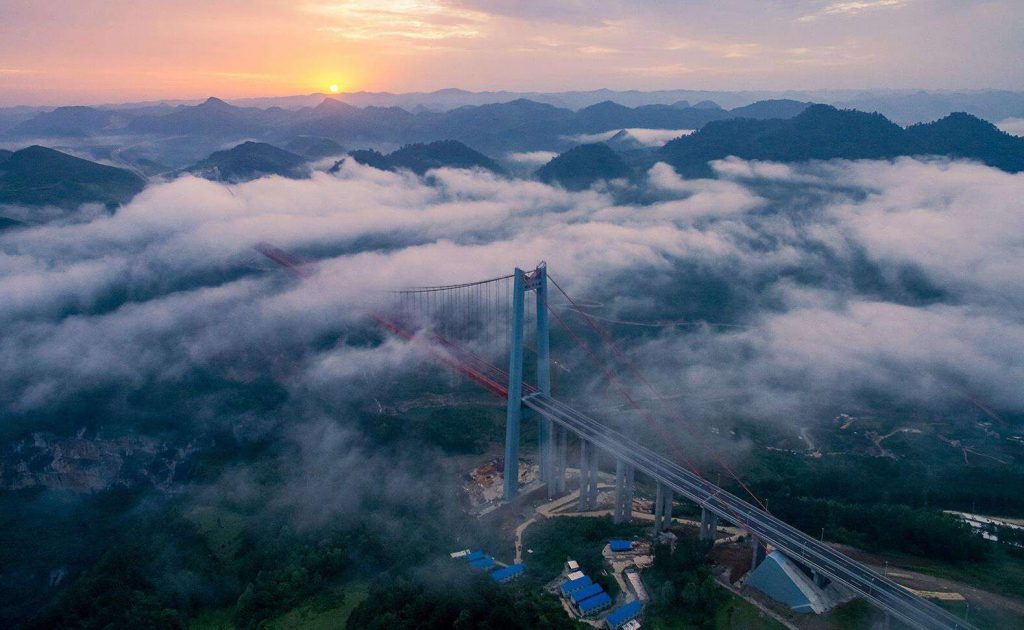 Qingshuihe Bridge over the clouds