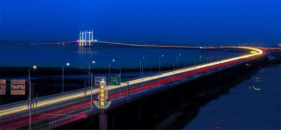 Quanzhou Bay Bridge at night