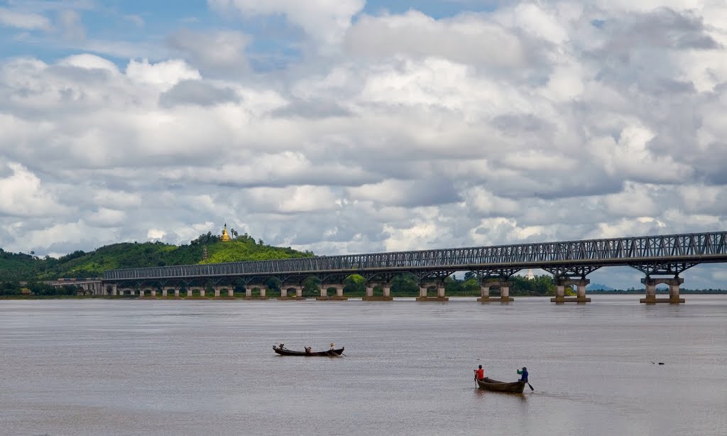 Thanlwin Bridge (Mawlamyine) and the boat on the river
