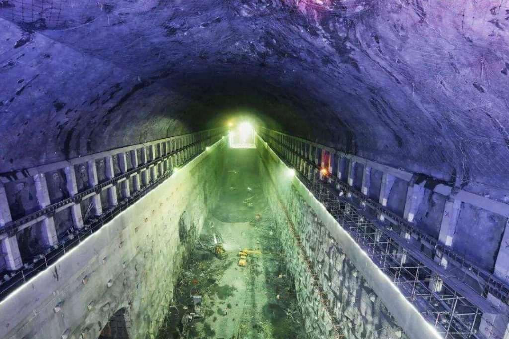 Underground powerhouse of Baihetan Hydropower Station under construction
