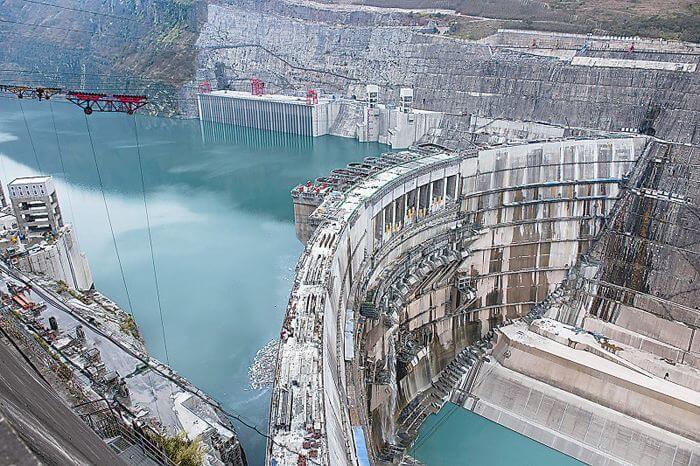 Xiluodu Dam is storing water
