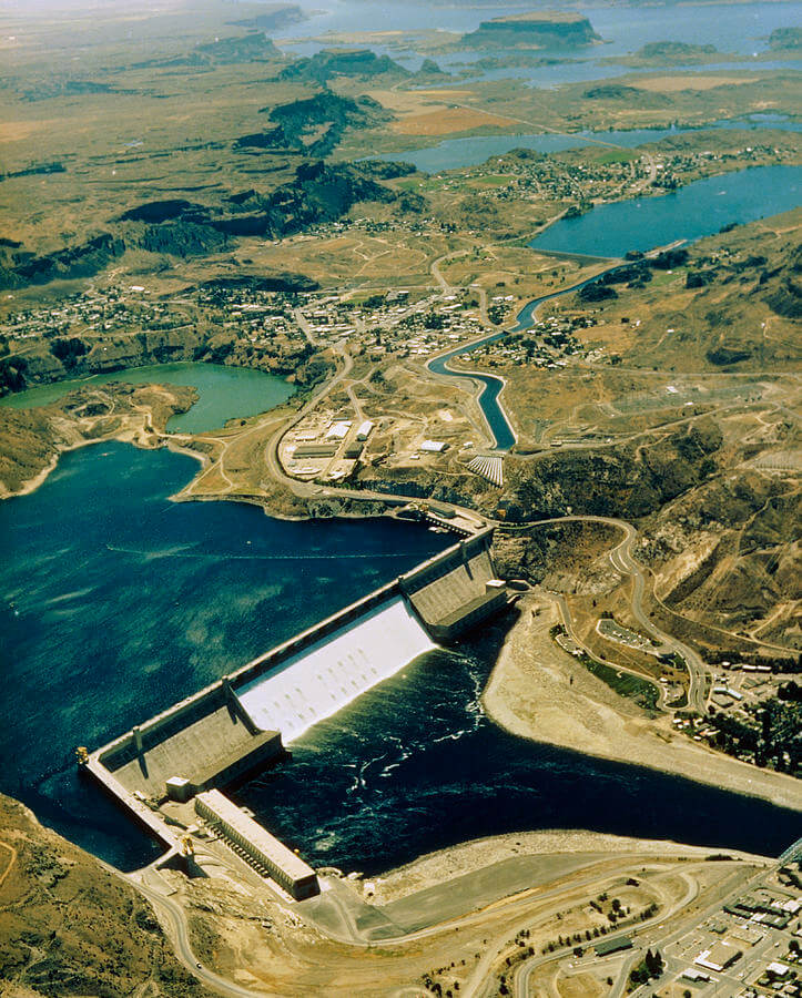 aerial view of grand-coulee-dam